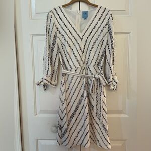 CeCe Black and White Diagonal Floral Midi Dress EUC Size 6